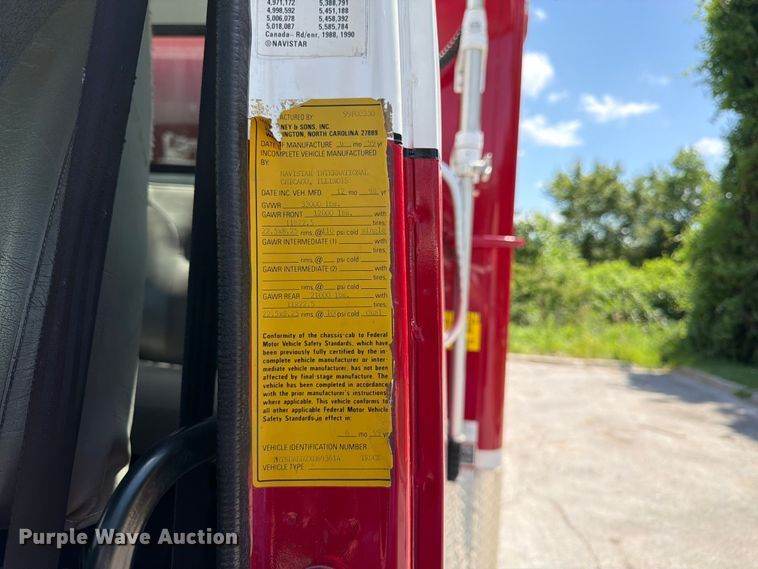 image for item FK3125 1999 International 4900 rescue vehicle