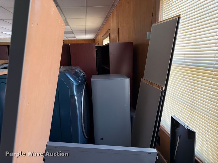 image for item FK3127 Office equipment
