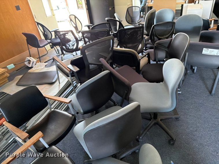 image for item FK3129 (31) office chairs