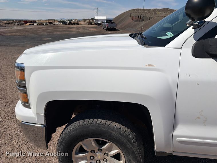 image for item FK4506 2015 Chevrolet Silverado Crew Cab pickup truck