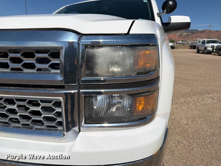 image for item FK4506 2015 Chevrolet Silverado Crew Cab pickup truck