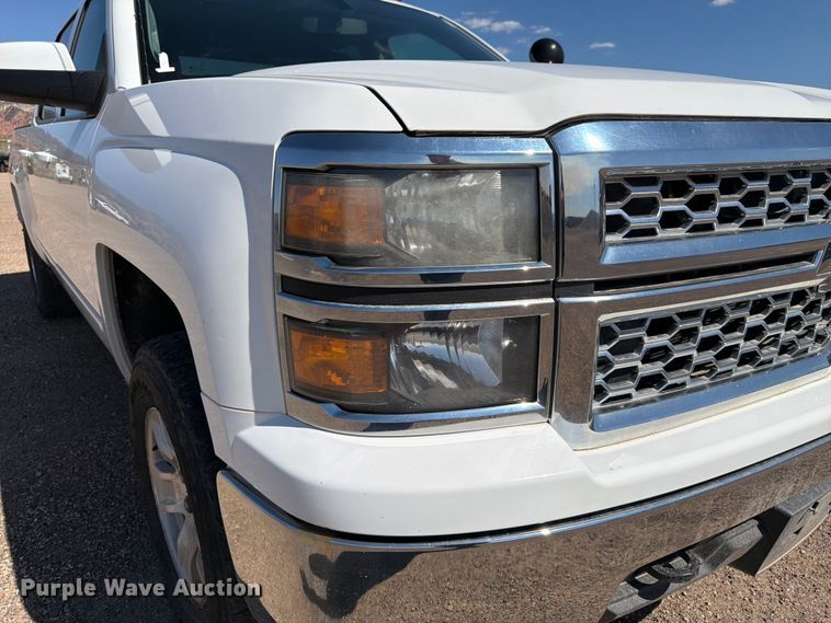 image for item FK4506 2015 Chevrolet Silverado Crew Cab pickup truck