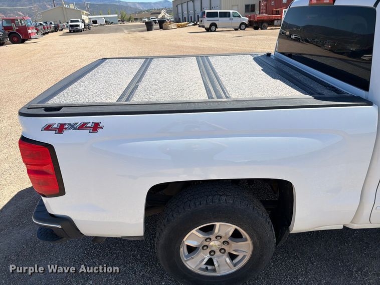 image for item FK4506 2015 Chevrolet Silverado Crew Cab pickup truck