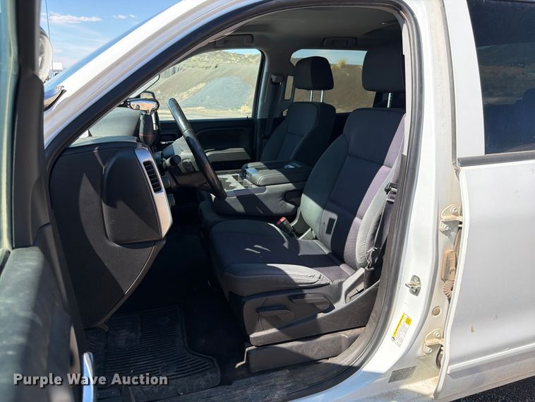 image for item FK4506 2015 Chevrolet Silverado Crew Cab pickup truck