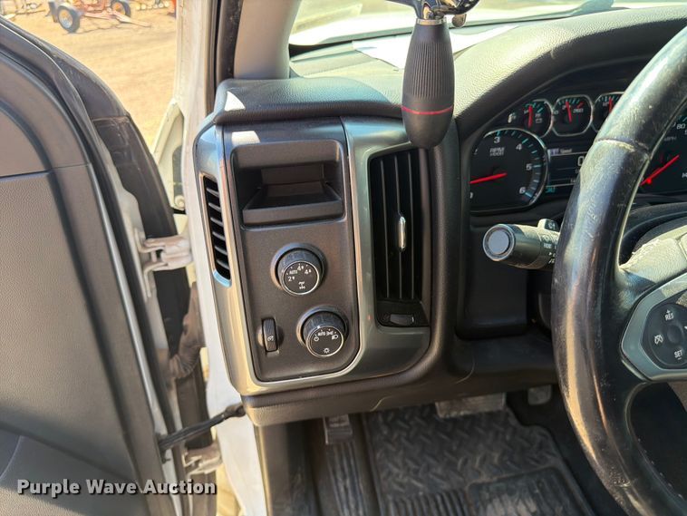 image for item FK4506 2015 Chevrolet Silverado Crew Cab pickup truck