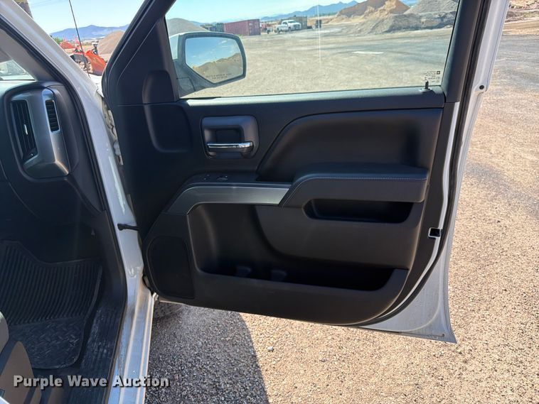image for item FK4506 2015 Chevrolet Silverado Crew Cab pickup truck