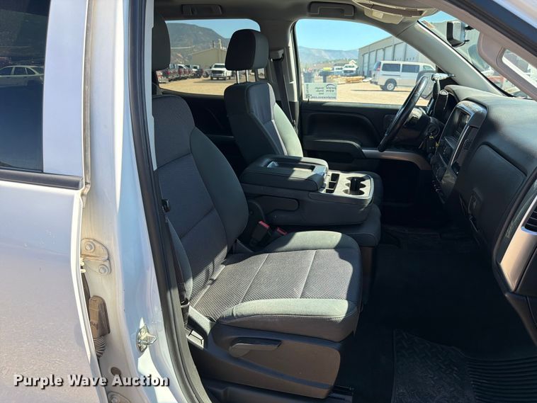 image for item FK4506 2015 Chevrolet Silverado Crew Cab pickup truck