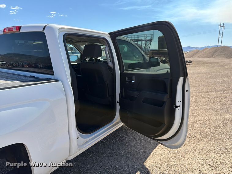 image for item FK4506 2015 Chevrolet Silverado Crew Cab pickup truck