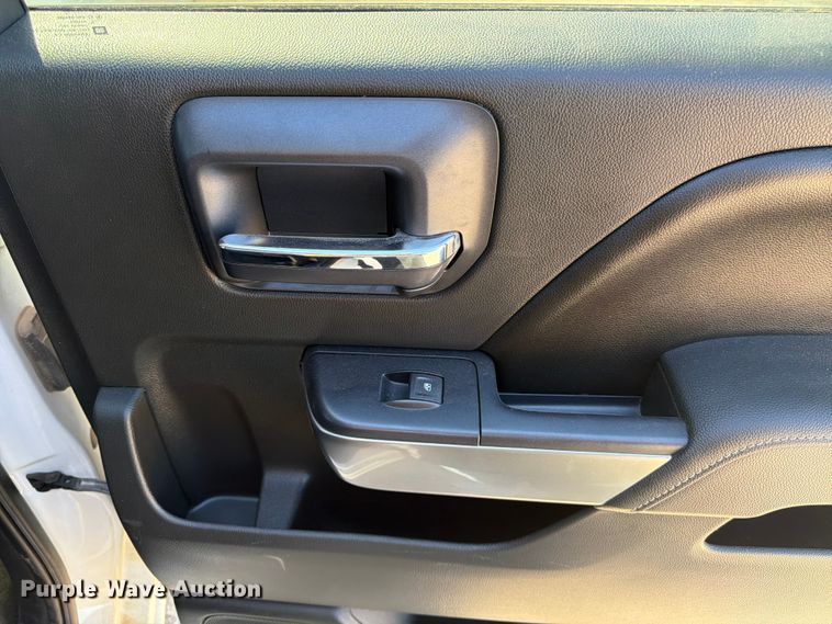 image for item FK4506 2015 Chevrolet Silverado Crew Cab pickup truck