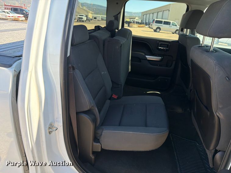 image for item FK4506 2015 Chevrolet Silverado Crew Cab pickup truck