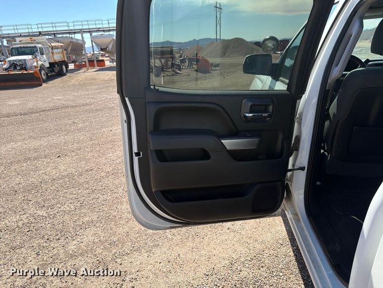 image for item FK4506 2015 Chevrolet Silverado Crew Cab pickup truck