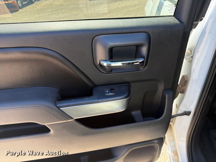 image for item FK4506 2015 Chevrolet Silverado Crew Cab pickup truck