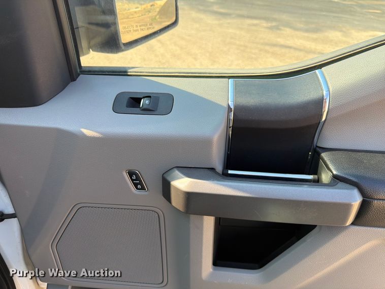 image for item FK4507 2016 Ford F-150 Crew Cab pickup truck