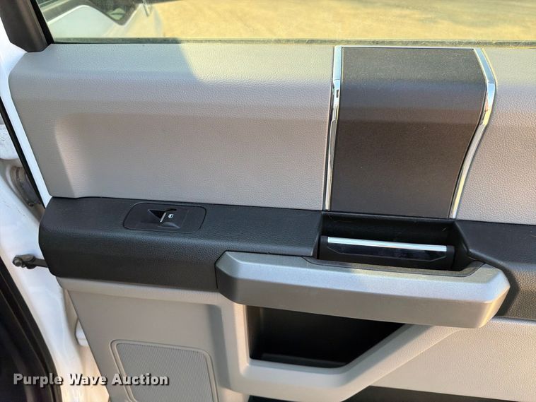 image for item FK4507 2016 Ford F-150 Crew Cab pickup truck