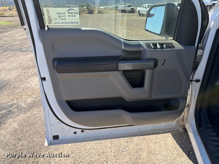image for item FK4508 2020 Ford F-150 Crew Cab pickup truck