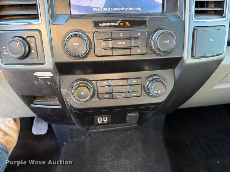 image for item FK4508 2020 Ford F-150 Crew Cab pickup truck