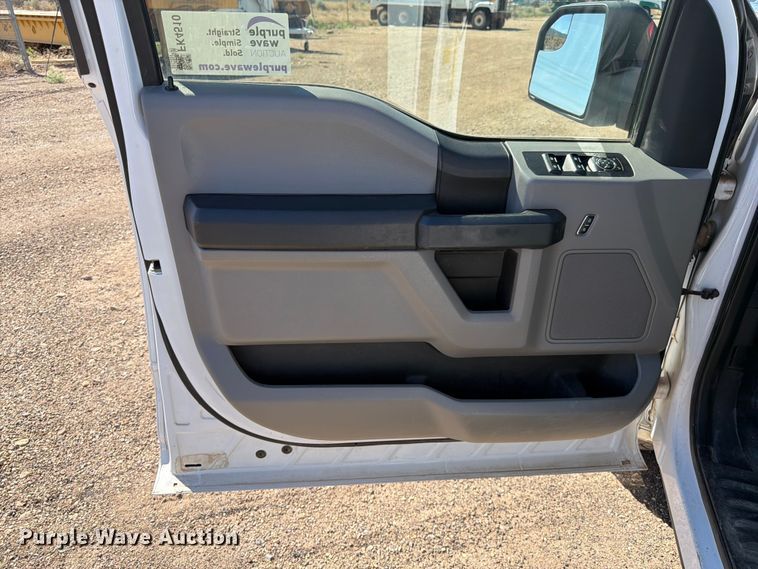 image for item FK4510 2019 Ford F-150 Crew Cab pickup truck