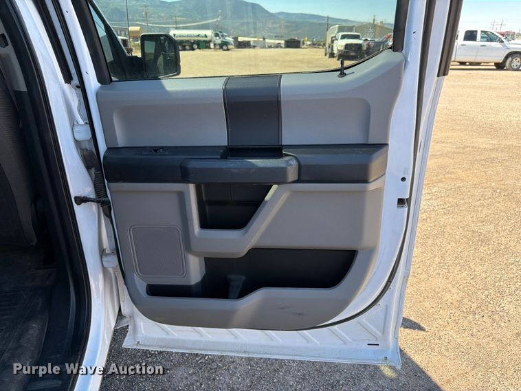 image for item FK4510 2019 Ford F-150 Crew Cab pickup truck