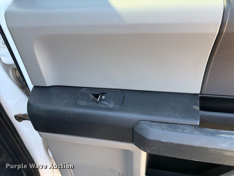 image for item FK4510 2019 Ford F-150 Crew Cab pickup truck