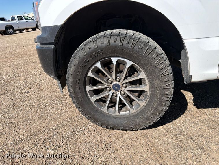 image for item FK4510 2019 Ford F-150 Crew Cab pickup truck