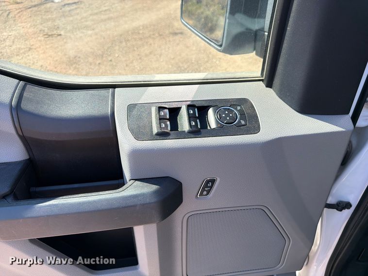image for item FK4511 2019 Ford F-150 Crew Cab pickup truck