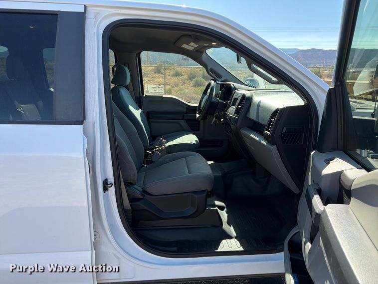 image for item FK4511 2019 Ford F-150 Crew Cab pickup truck