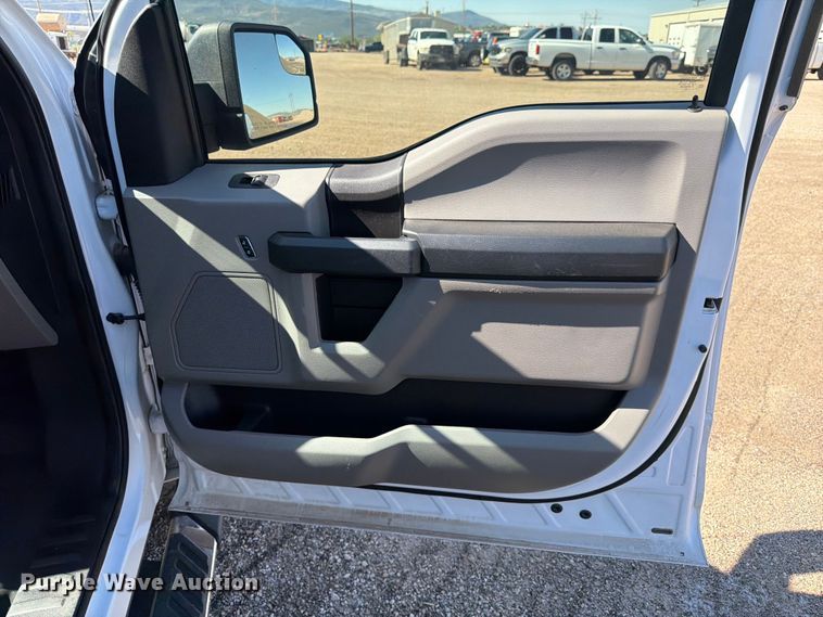 image for item FK4511 2019 Ford F-150 Crew Cab pickup truck