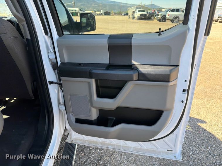image for item FK4511 2019 Ford F-150 Crew Cab pickup truck