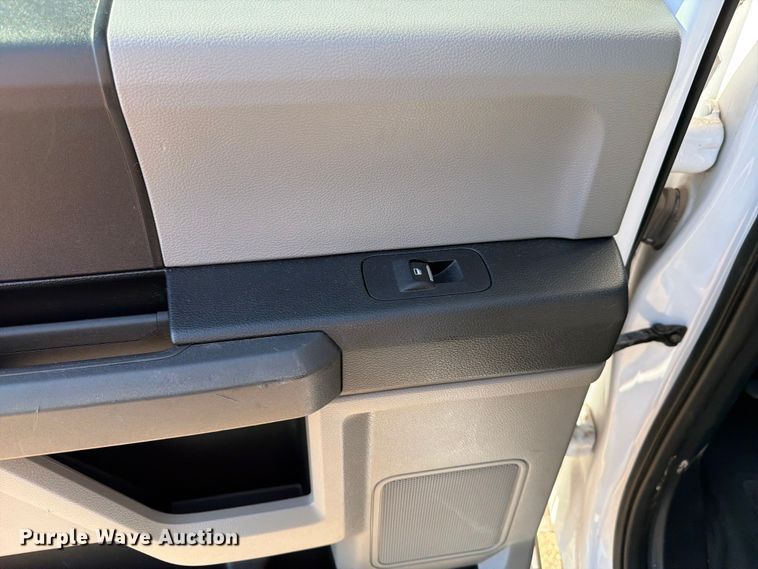 image for item FK4511 2019 Ford F-150 Crew Cab pickup truck