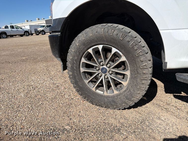 image for item FK4511 2019 Ford F-150 Crew Cab pickup truck