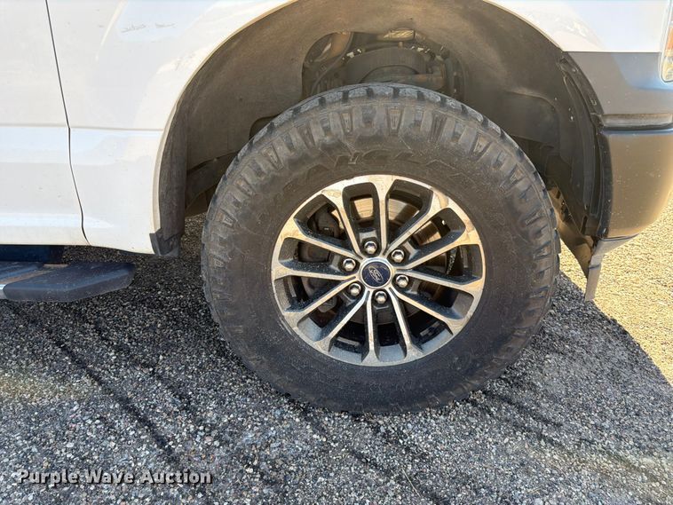 image for item FK4511 2019 Ford F-150 Crew Cab pickup truck