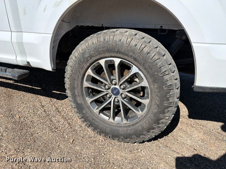 image for item FK4511 2019 Ford F-150 Crew Cab pickup truck