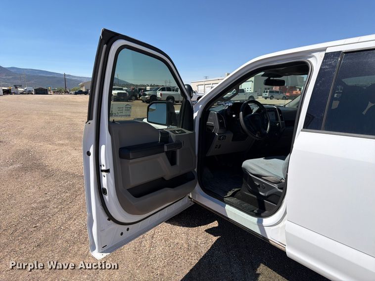 image for item FK4512 2020 Ford F150 Crew Cab pickup truck
