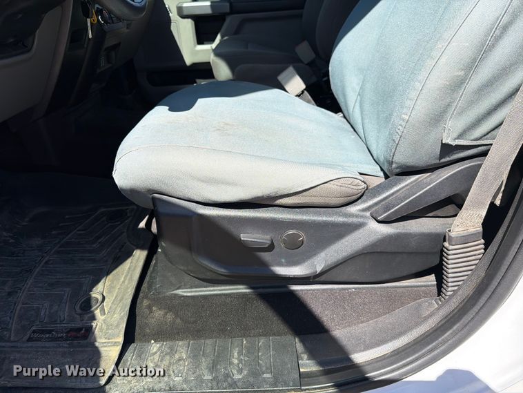 image for item FK4512 2020 Ford F150 Crew Cab pickup truck