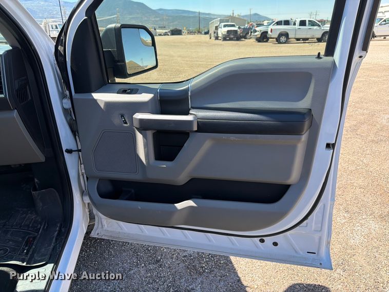 image for item FK4512 2020 Ford F150 Crew Cab pickup truck