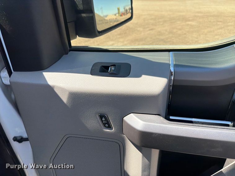image for item FK4512 2020 Ford F150 Crew Cab pickup truck