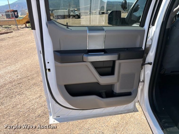 image for item FK4512 2020 Ford F150 Crew Cab pickup truck
