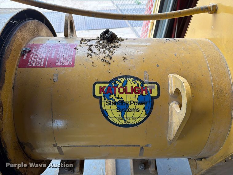 image for item FM7550 Katolight D90FRH4 generator