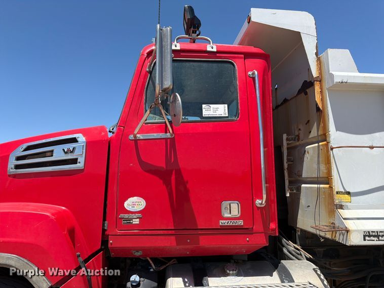 image for item FM7551 2014 Western Star 4700 dump truck
