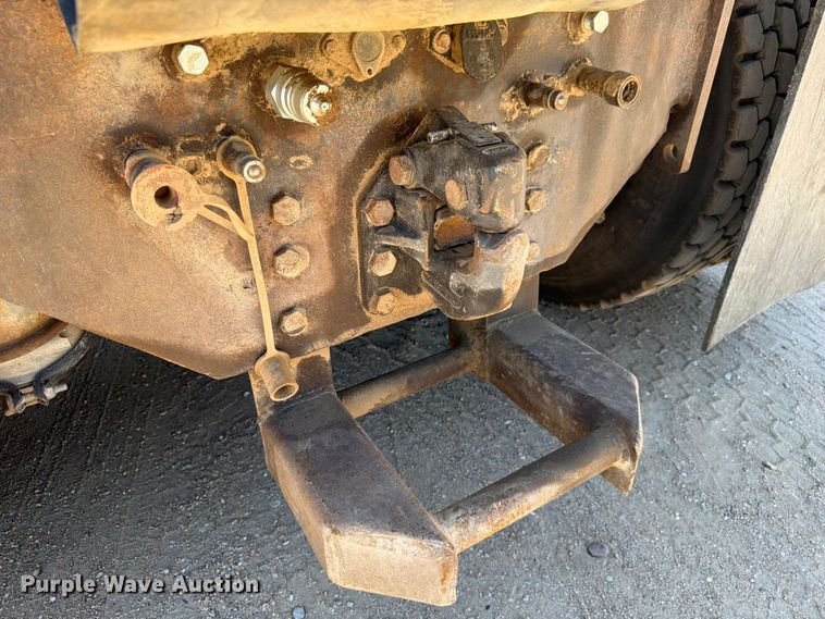 image for item FM7551 2014 Western Star 4700 dump truck