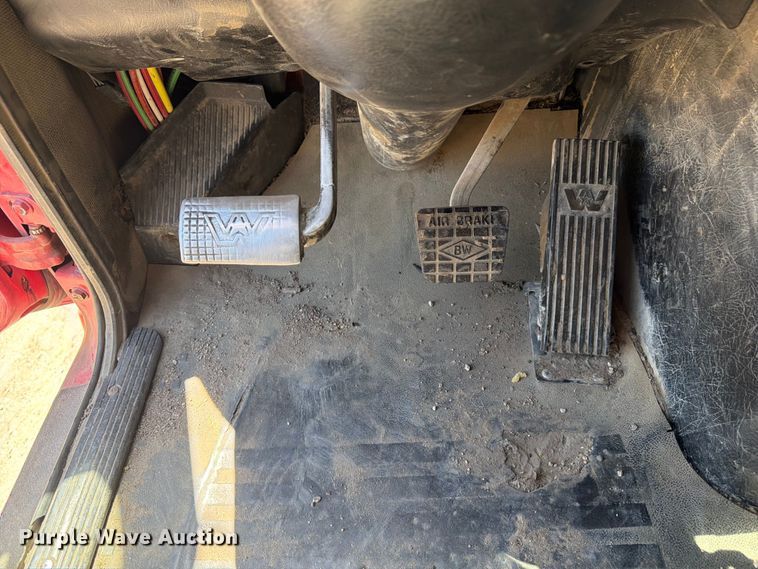 image for item FM7551 2014 Western Star 4700 dump truck