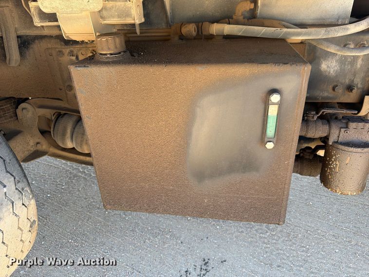 image for item FM7551 2014 Western Star 4700 dump truck