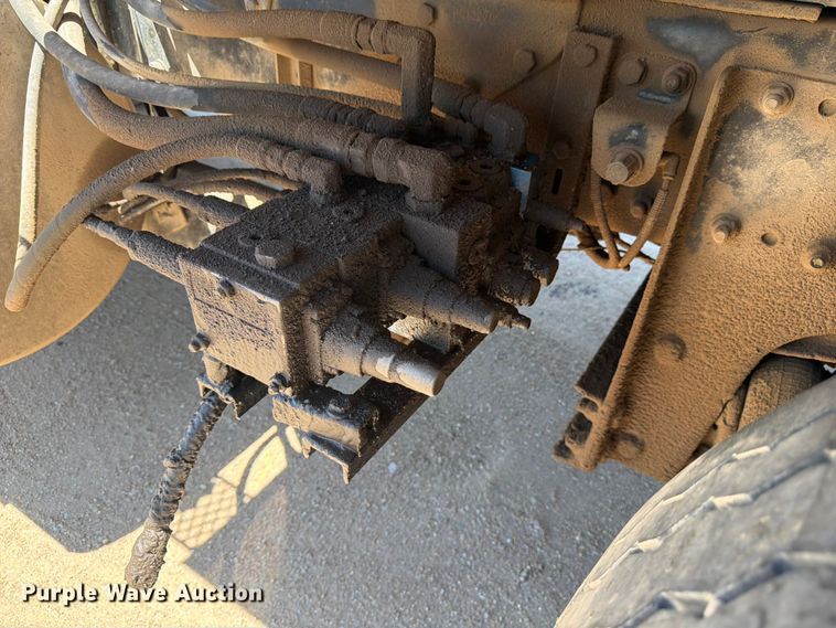 image for item FM7551 2014 Western Star 4700 dump truck