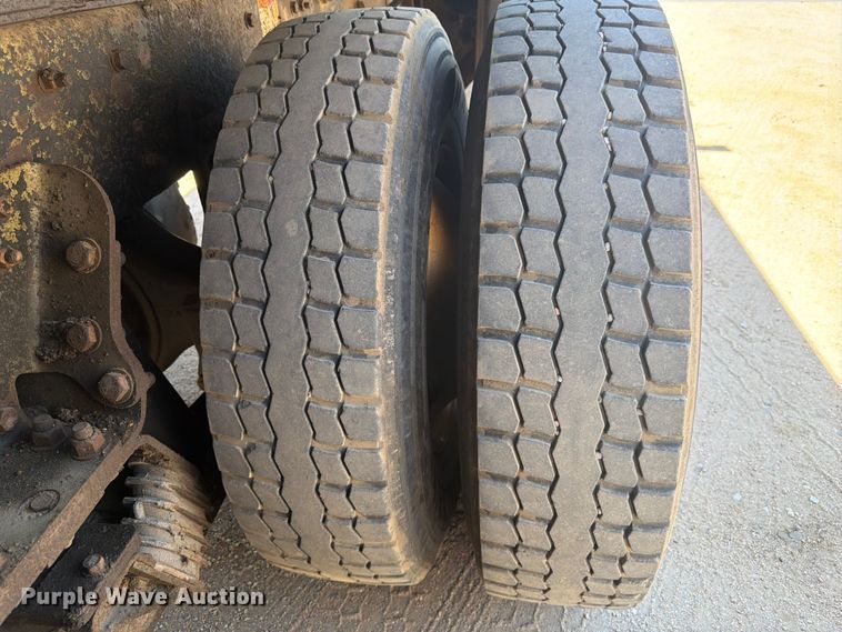 image for item FM7551 2014 Western Star 4700 dump truck