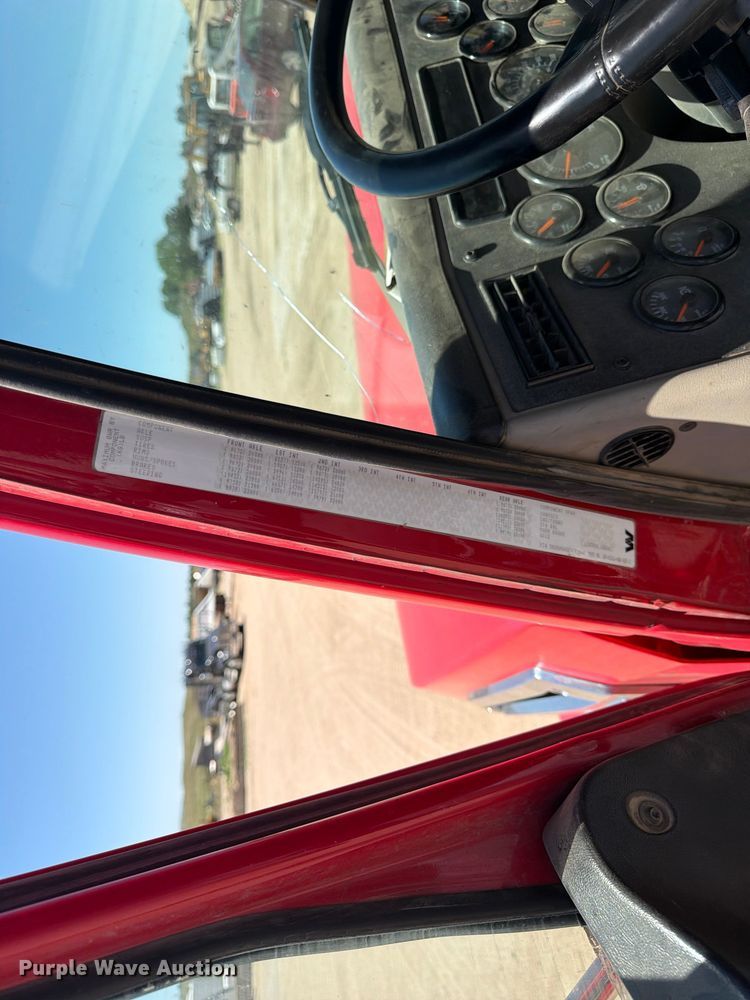 image for item FM7551 2014 Western Star 4700 dump truck