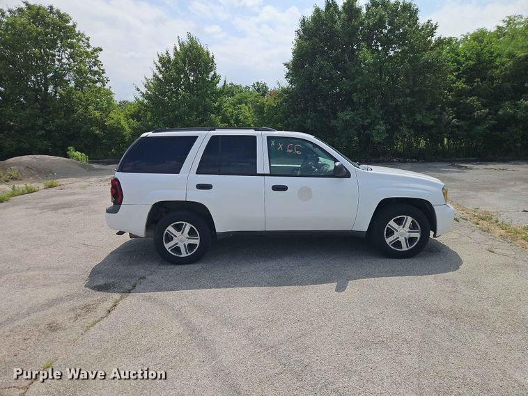 image for item FN5696 2006 Chevrolet Trailblazer SUV