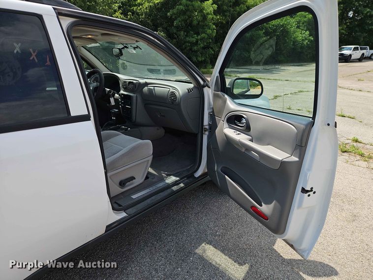 image for item FN5696 2006 Chevrolet Trailblazer SUV
