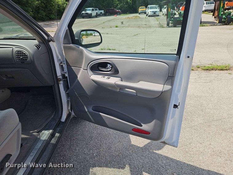 image for item FN5696 2006 Chevrolet Trailblazer SUV