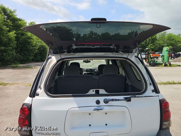 image for item FN5696 2006 Chevrolet Trailblazer SUV