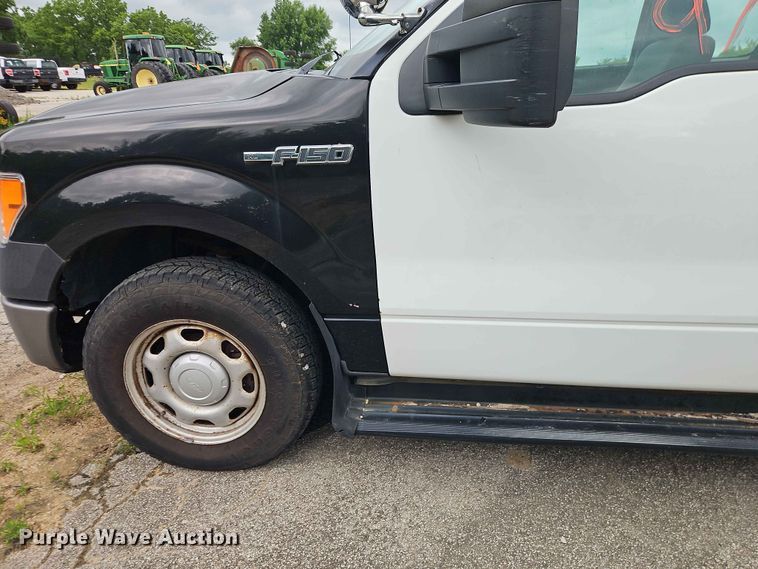 image for item FN5697 2013 Ford F150 Ext. Cab pickup truck
